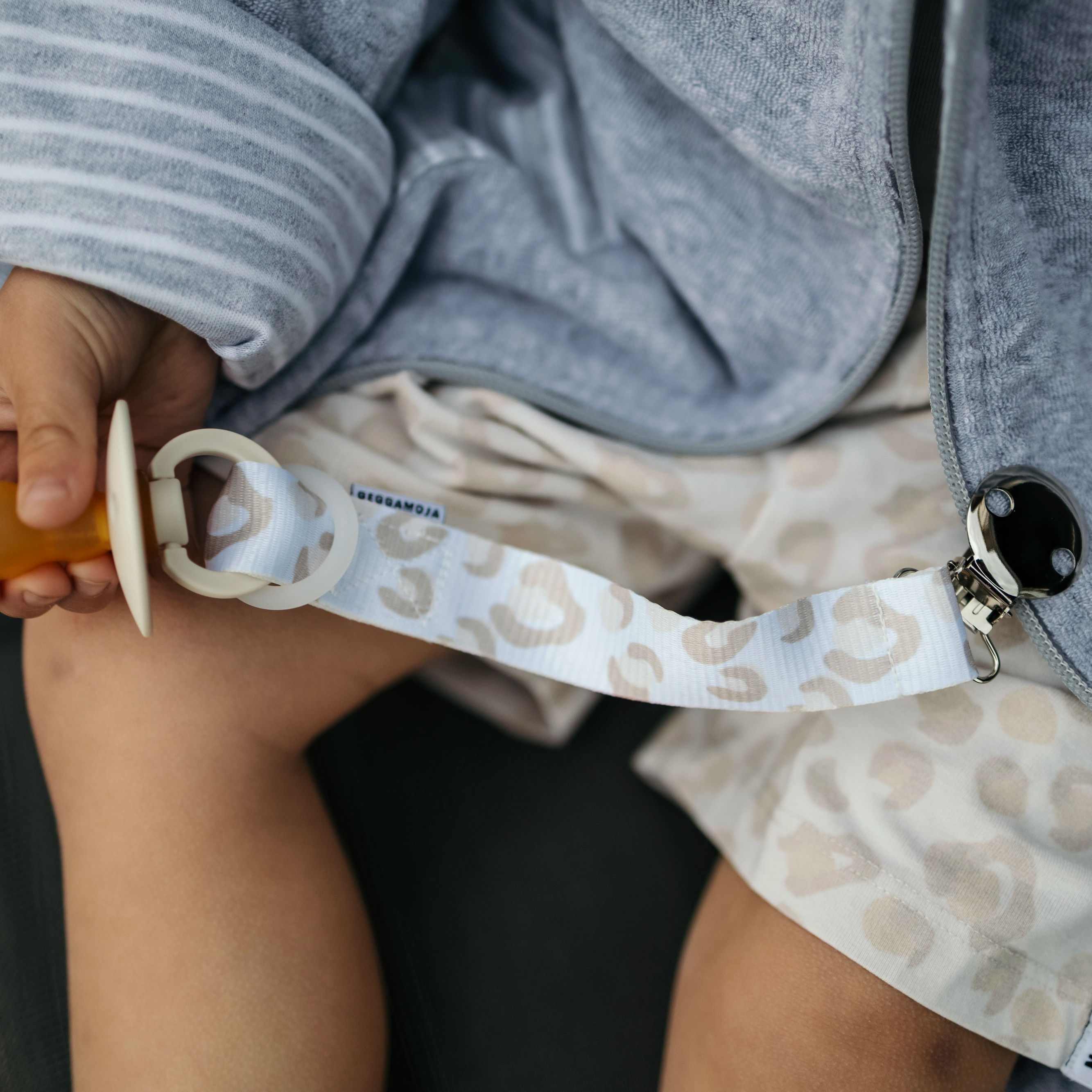 Pacifier Holder Leo